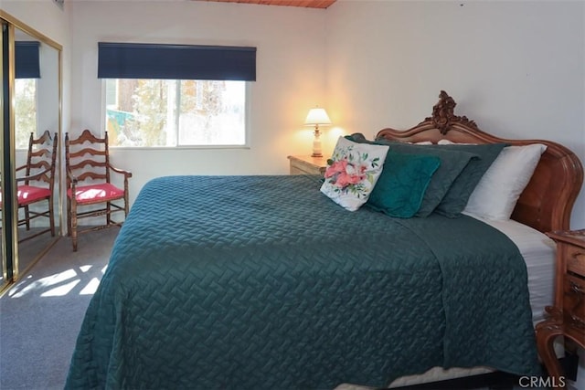 bedroom with carpet flooring