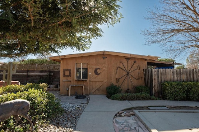 view of outbuilding