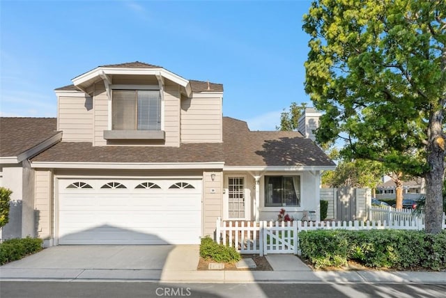 view of front facade featuring a garage