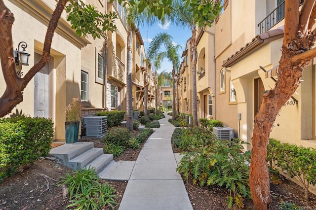 view of home's community with a residential view