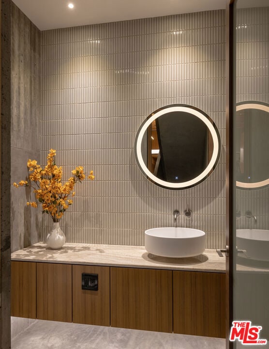 bathroom featuring vanity