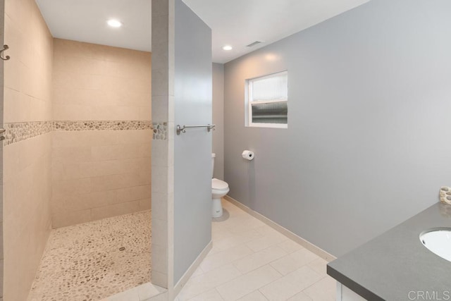 full bath with recessed lighting, visible vents, toilet, baseboards, and walk in shower