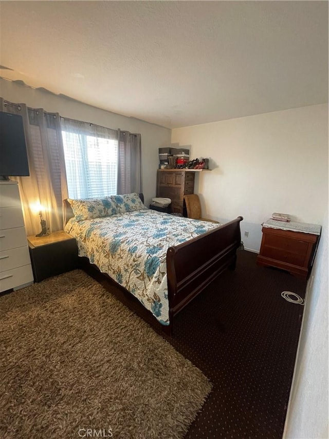 bedroom featuring carpet floors