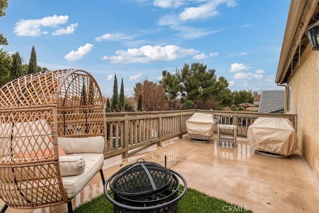 view of patio / terrace with an outdoor hangout area and grilling area