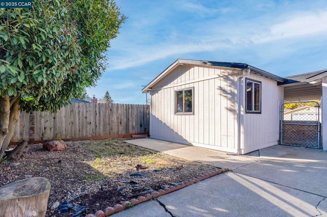 view of outbuilding