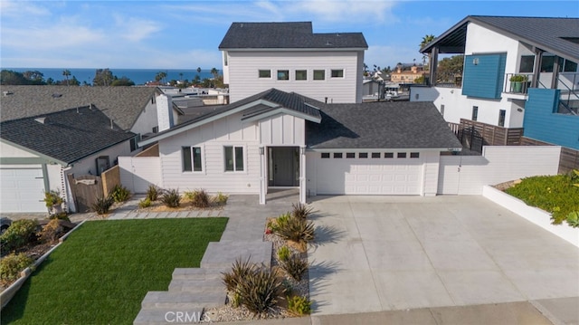 view of front of property featuring a garage