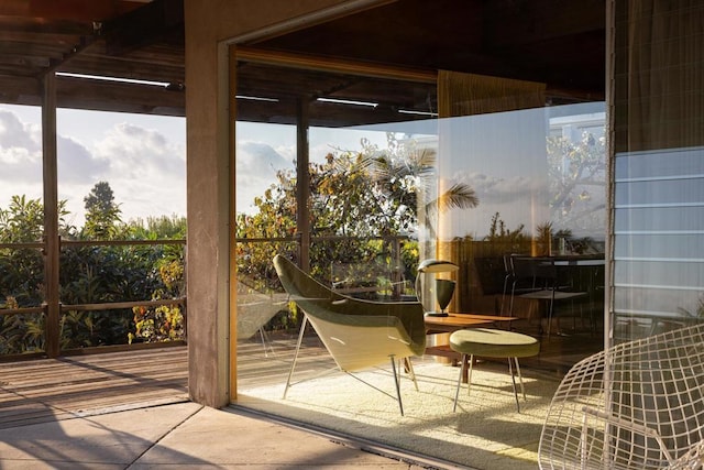 doorway to outside with a healthy amount of sunlight