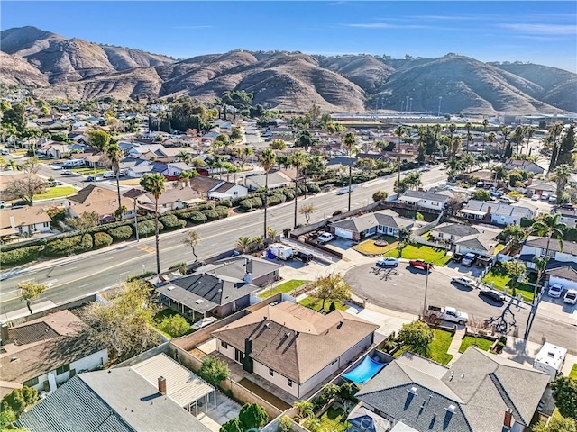 bird's eye view featuring a mountain view