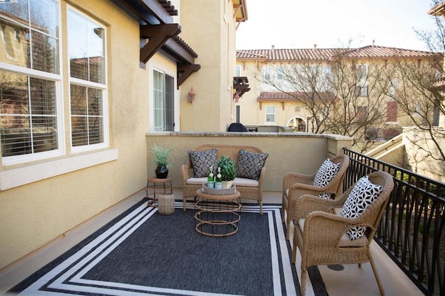 balcony featuring outdoor lounge area