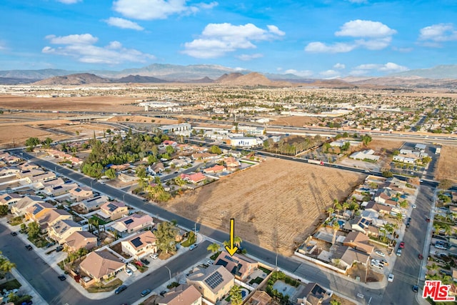 bird's eye view featuring a mountain view