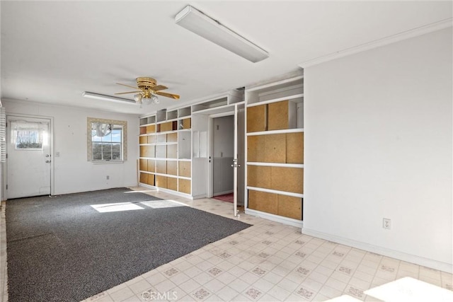 empty room featuring ceiling fan