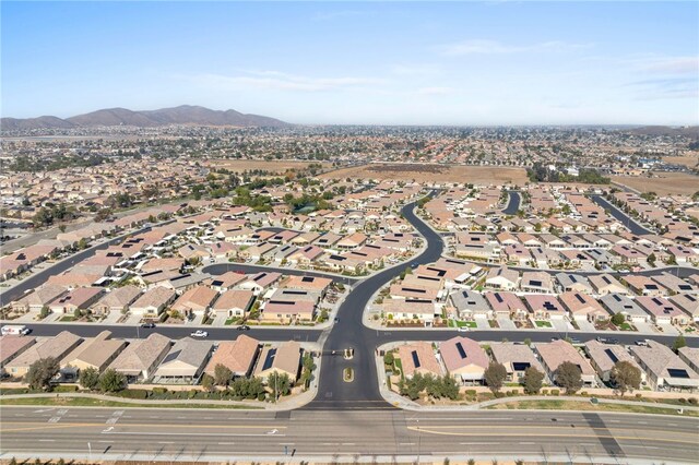 drone / aerial view featuring a mountain view