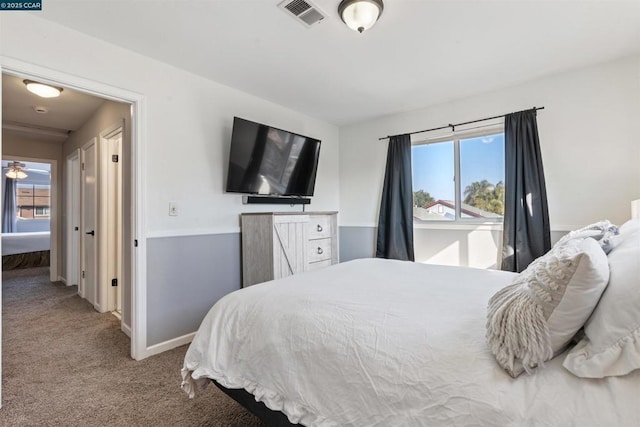 bedroom with carpet flooring