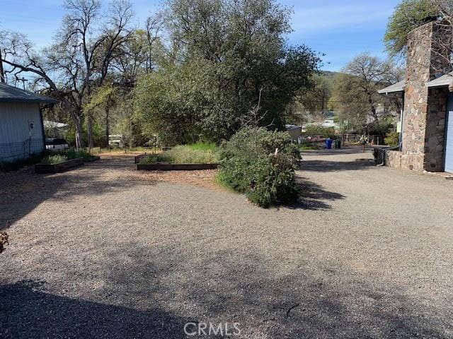 14650 Pearl Ave, Clearlake, CA 95422 - view of yard