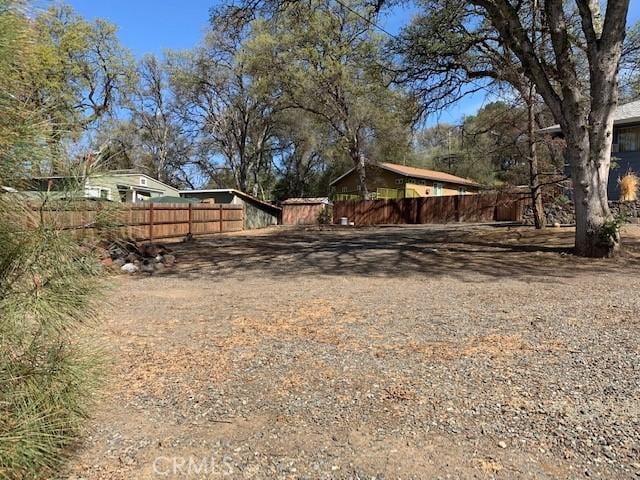 14650 Pearl Ave, Clearlake, CA 95422 - view of yard