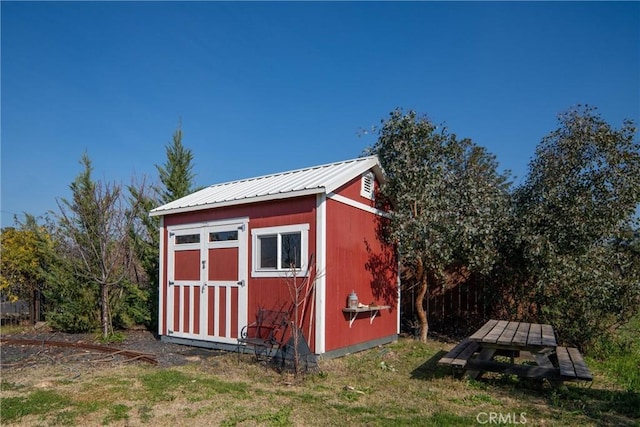 view of outbuilding