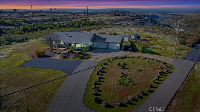 view of aerial view at dusk