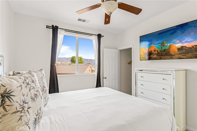 bedroom with ceiling fan