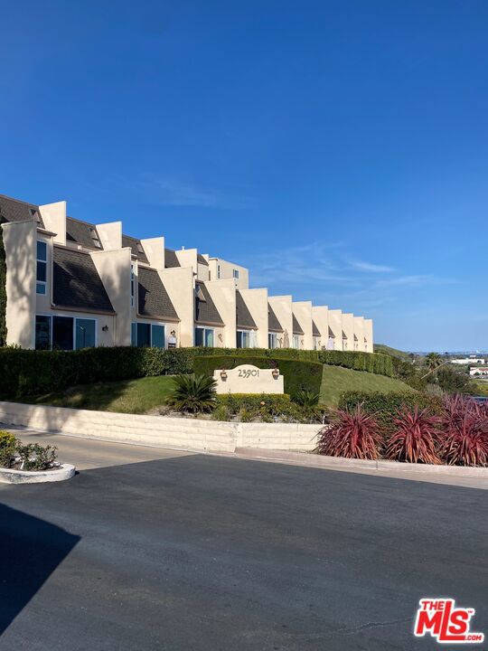 view of building exterior