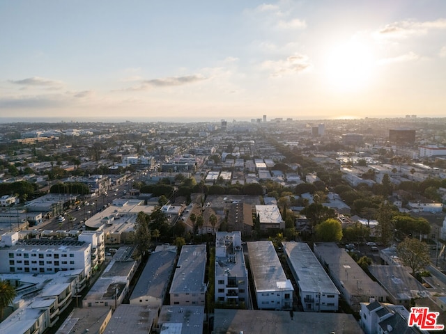 view of aerial view at dusk