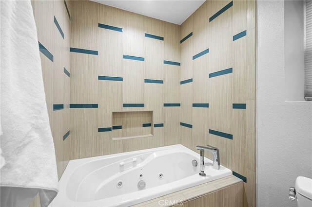 331 Ledroit St, Laguna Beach, CA 92651 - full bath featuring toilet