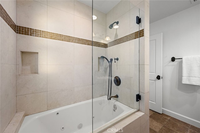 bathroom featuring tiled shower / bath combo