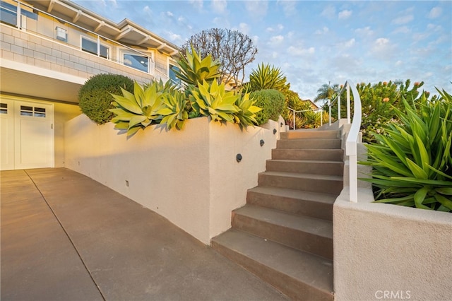 331 Ledroit St, Laguna Beach, CA 92651 - view of stairs