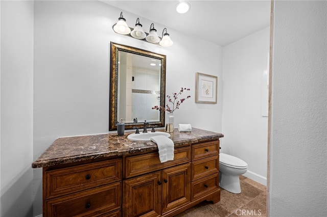 331 Ledroit St, Laguna Beach, CA 92651 - full bath featuring toilet, vanity, and baseboards