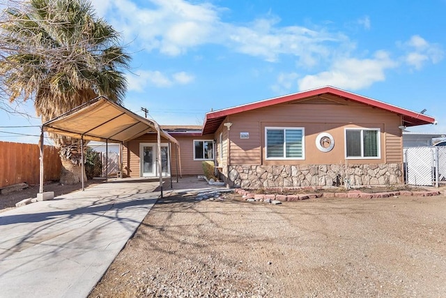 view of front of house featuring a carport