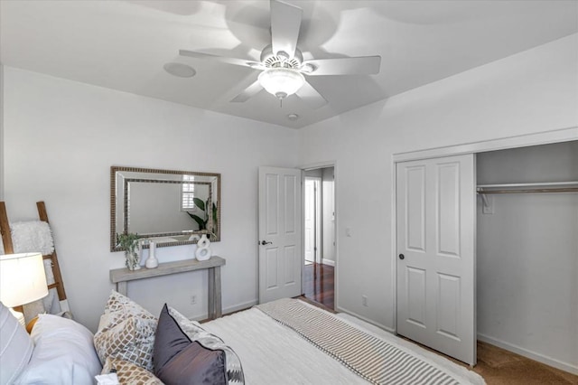 bedroom featuring a closet and ceiling fan