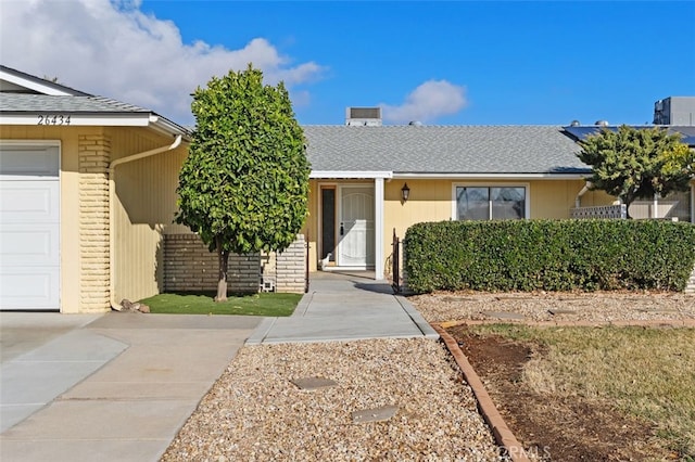 view of front of property