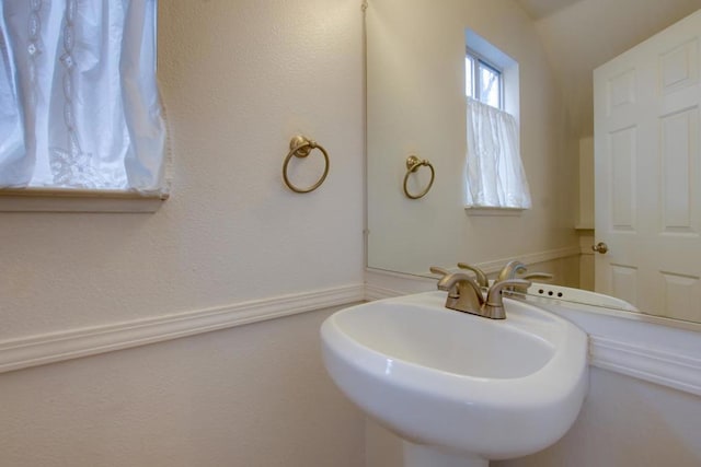 bathroom with sink