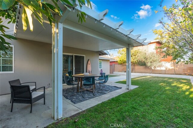 3140 Sumatra Pl, Costa Mesa, CA 92626 - view of patio / terrace