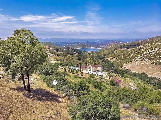 Listing photo 3 for 15250 Skyridge Rd, Poway CA 92064