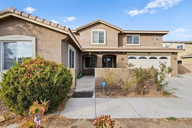 view of front of house with a garage