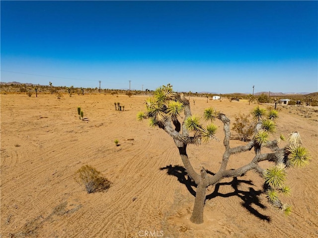 Listing photo 3 for 43 Avalon Ave, Yucca Valley CA 92285