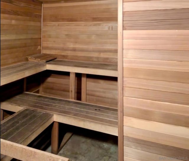 view of sauna / steam room