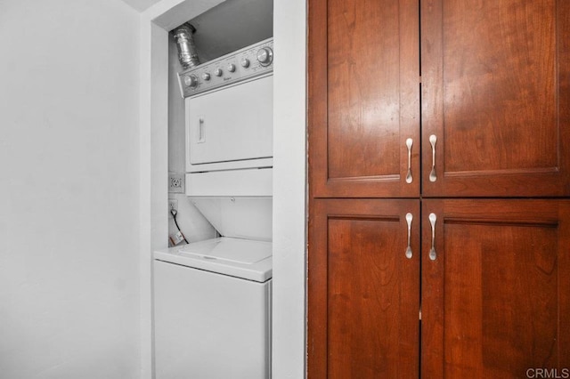 3575 Monair Dr Unit C, San Diego, CA 92117 - laundry area featuring stacked washer and clothes dryer