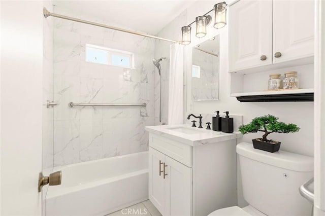 full bathroom featuring vanity, toilet, and shower / bath combo