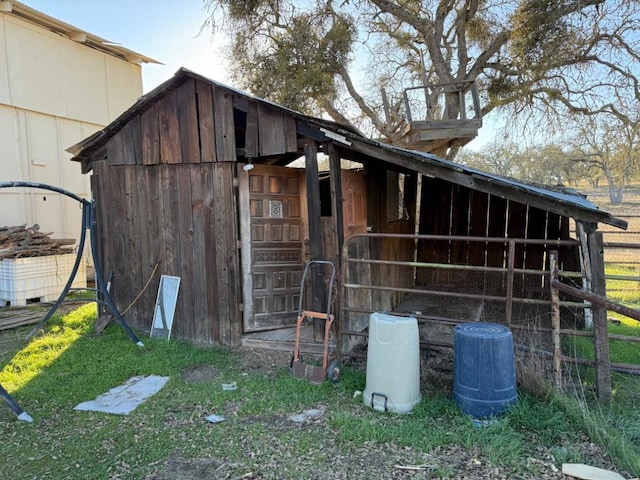 view of outbuilding