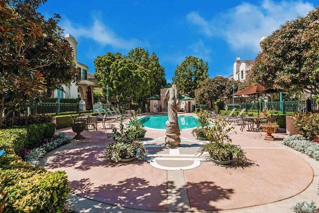 view of swimming pool featuring a patio