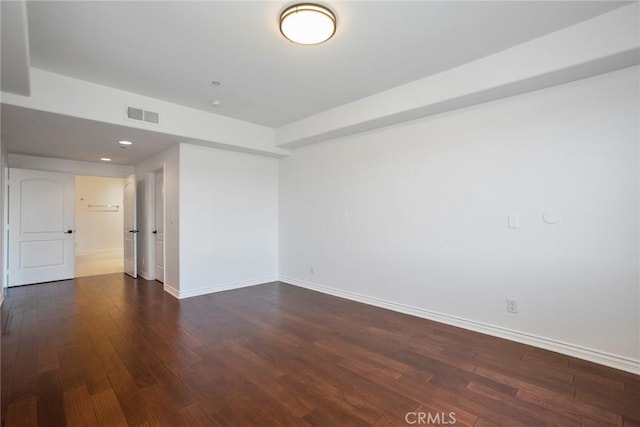 12449 Kling St Unit Ph2, Studio City, CA 91604 - unfurnished room with dark wood finished floors, baseboards, and recessed lighting