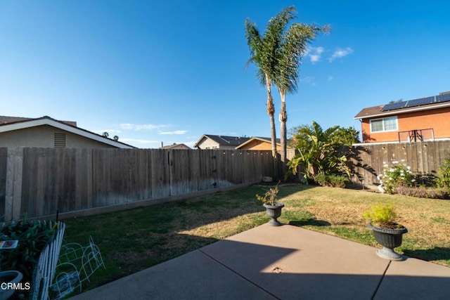 view of yard with a patio area