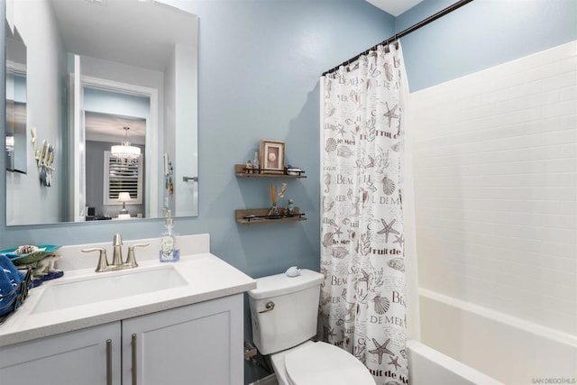 full bathroom featuring vanity, toilet, and shower / bath combo