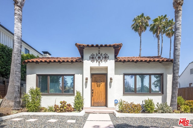 view of mediterranean / spanish-style house