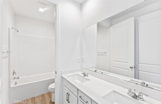 4074 Madonna Cir, Lake Elsinore, CA 92530