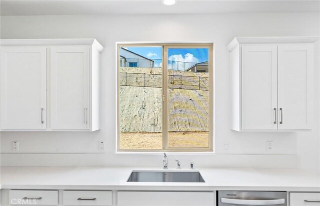 4074 Madonna Cir, Lake Elsinore, CA 92530