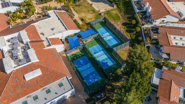 drone / aerial view featuring a residential view