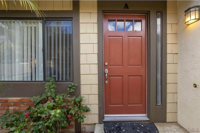 view of property entrance