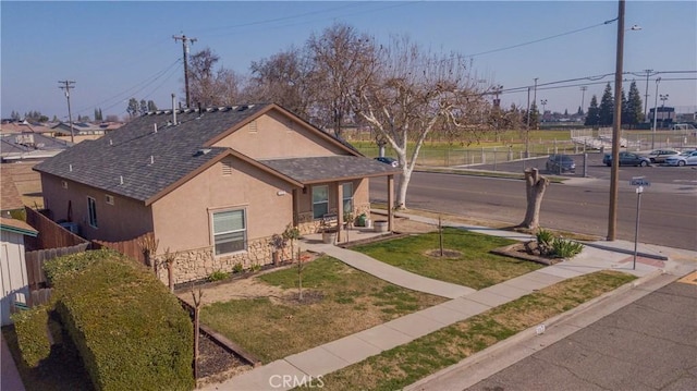 view of front of property